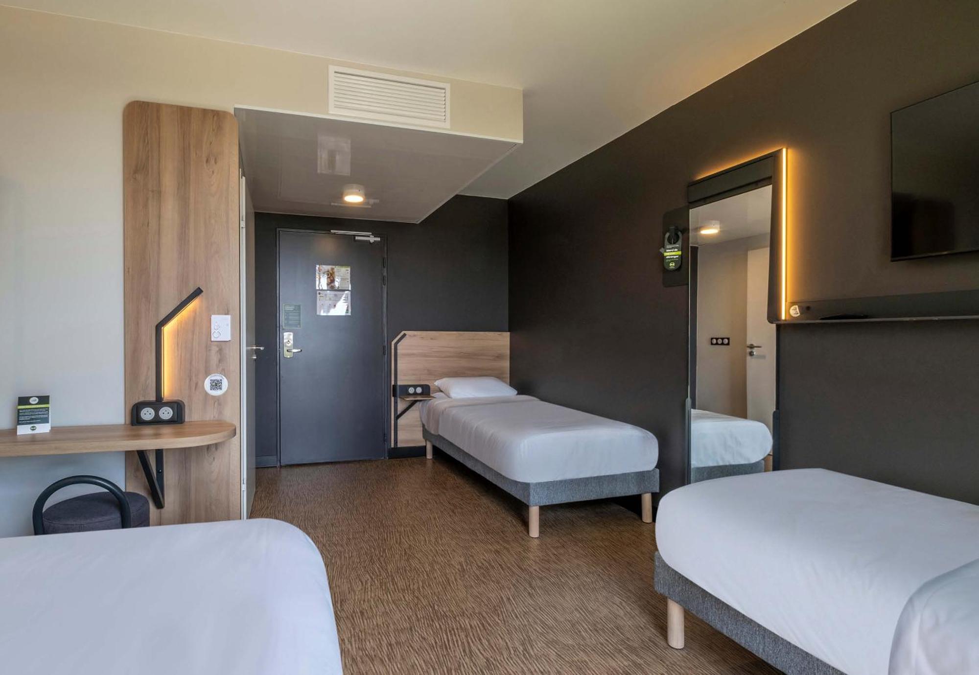 B&B Hotel ساتْ المظهر الخارجي الصورة